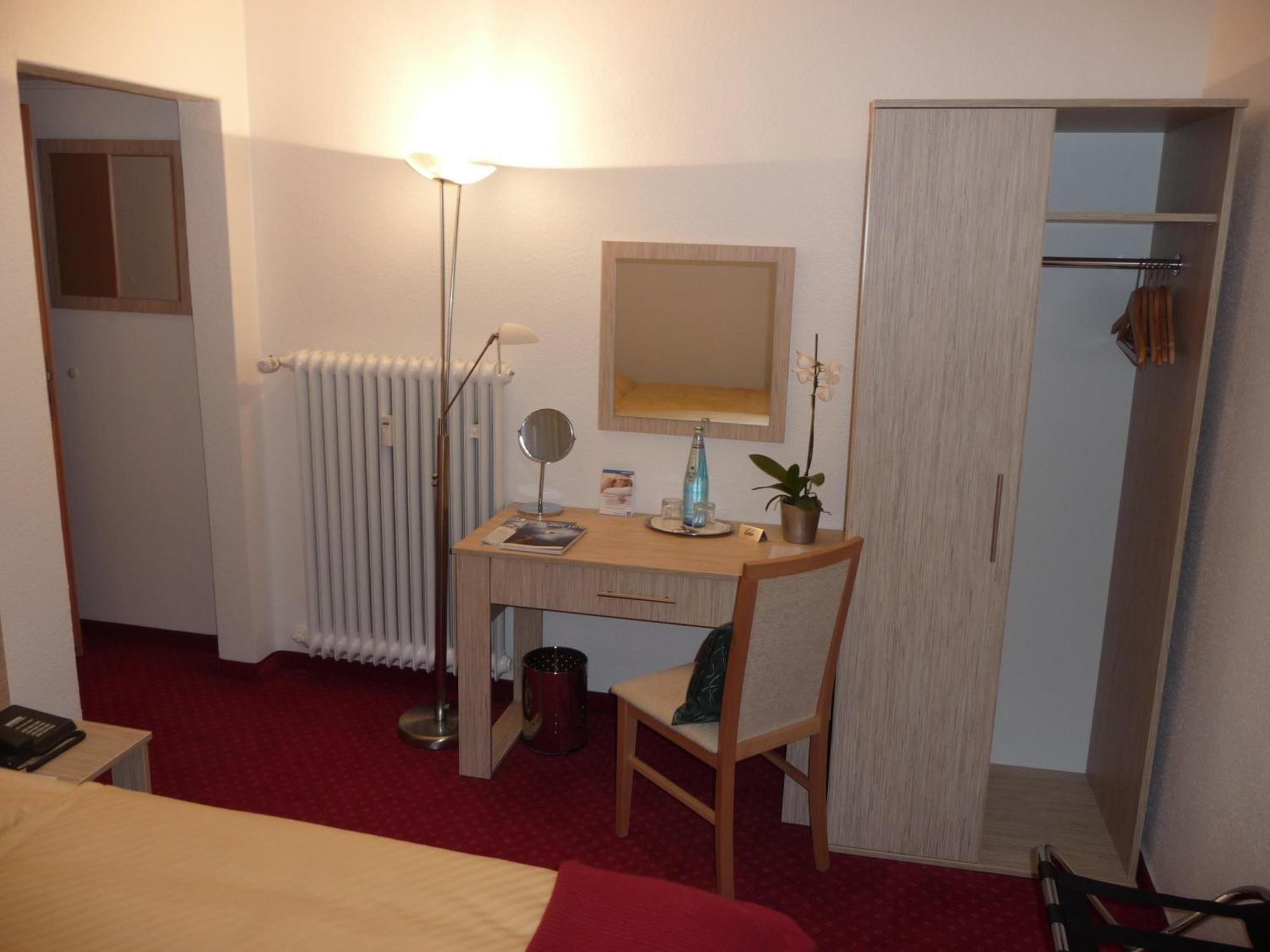 Hotel Sechzehn Leverkusen Kültér fotó